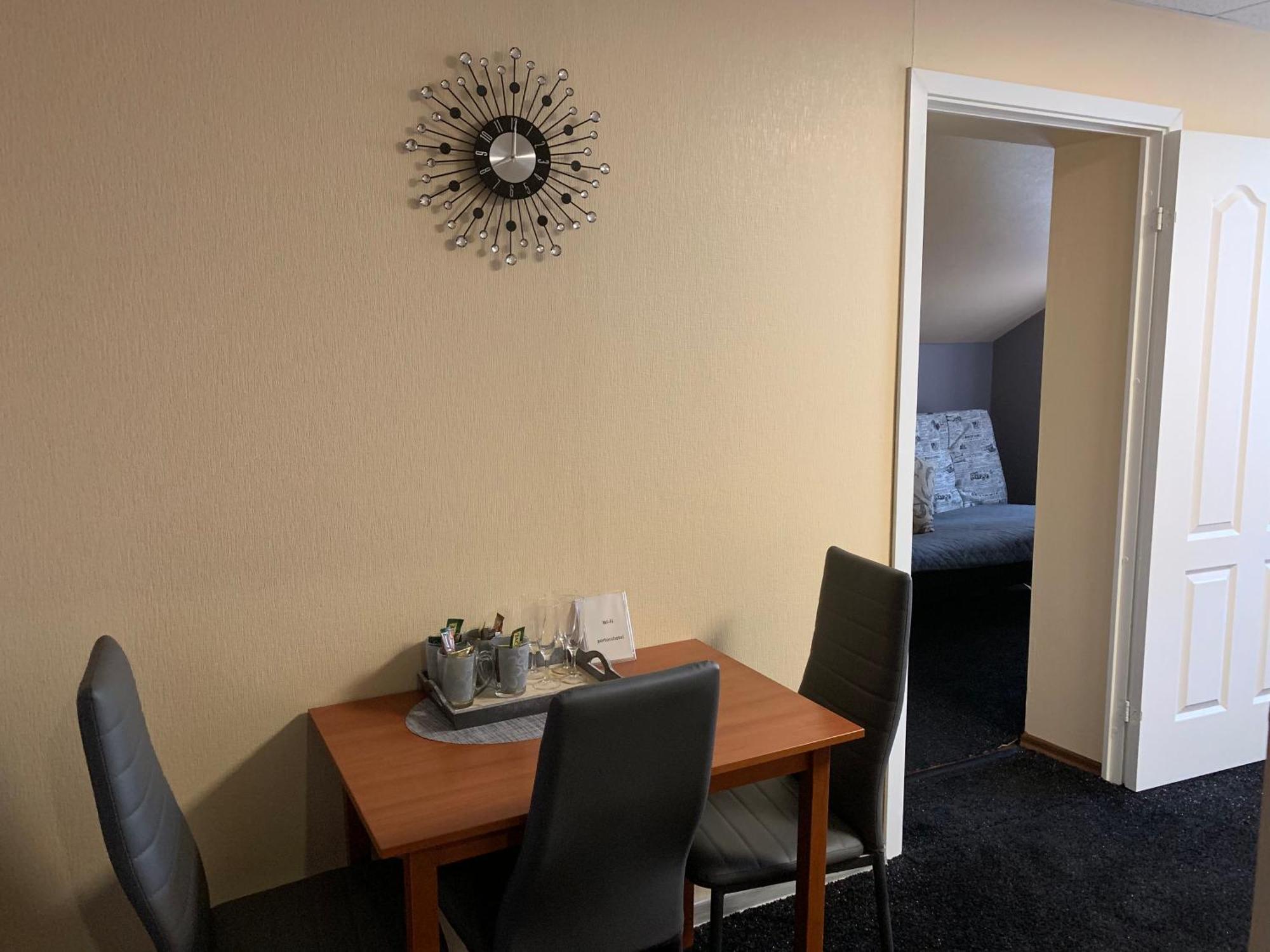 Portoss Hotel Ventspils Ngoại thất bức ảnh