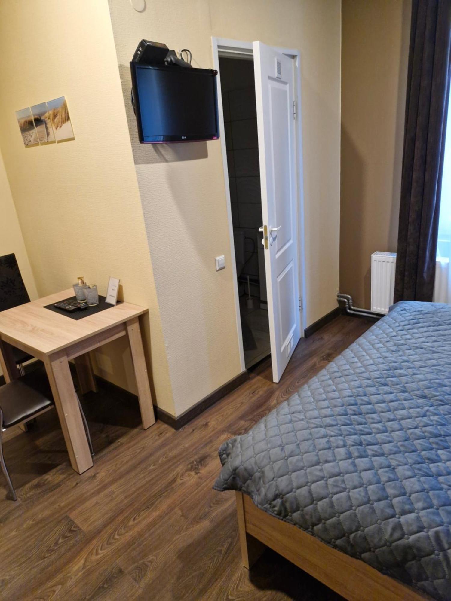 Portoss Hotel Ventspils Ngoại thất bức ảnh